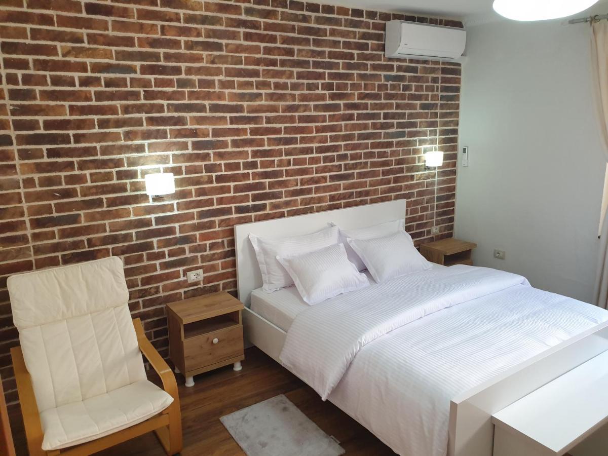 Shkodra 27 Center House Villa Ngoại thất bức ảnh