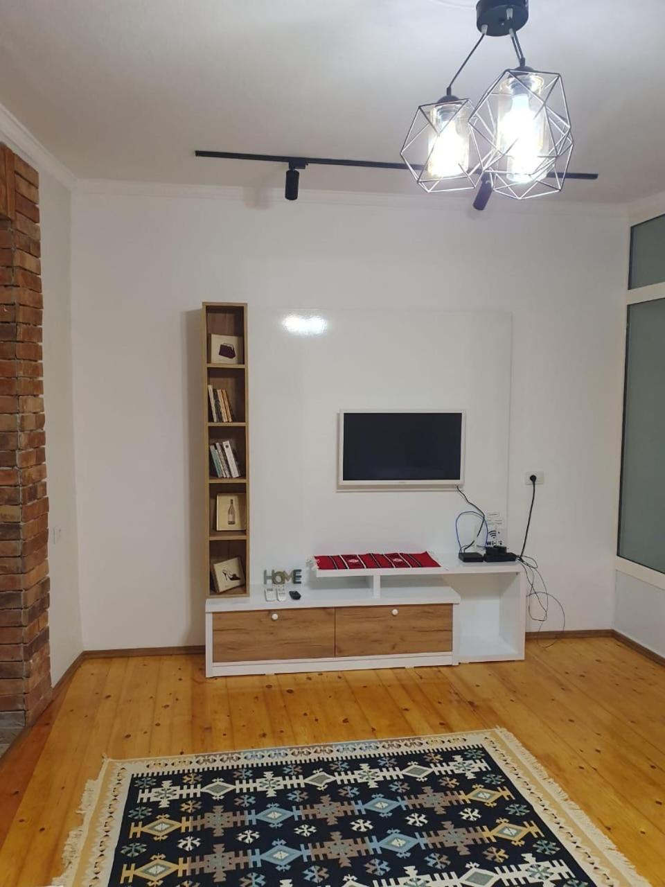 Shkodra 27 Center House Villa Ngoại thất bức ảnh